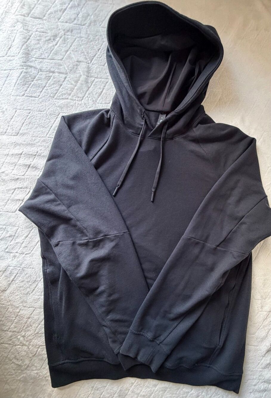 Lululemon Mens M Black Pullover Hoodie Cotton Blend Logo Athletic Sweatshirt
